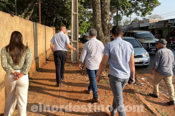 Las calles afectadas por los trabajos serán Cerro León, General Bruguéz, Coronel Panchito López y Elisa Alicia Linch, teniendo como objetivo  la habilitación de estacionamientos con capacidad para cuatrocientos vehículos en este sector. (Foto: Municipalidad de Pedro Juan Caballero).
