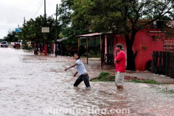 Los pobladores de al menos 25 barrios que quedaron bajo agua en Concepción se encuentran recuperándose lentamente