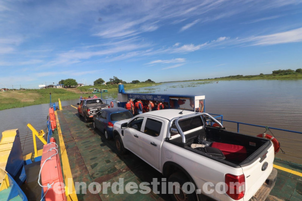 El director de Marina Mercante Patricio Ortega recuerda que todas las embarcaciones que operan en cruces transversales deben estar debidamente habilitadas, conforme a la normativa vigente, a fin de garantizar un traslado seguro y dentro del marco legal. (Foto: Ministerio de Obras Públicas y Comunicaciones).