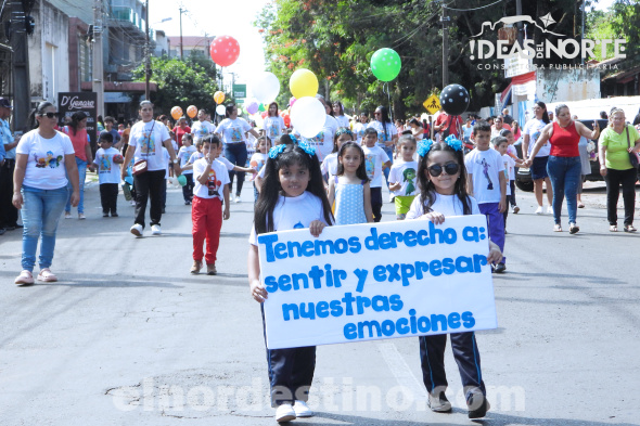 Con presencia del intendente Acevedo y la Primera Dama Carolina, se realizó el Desfile del Nivel Inicial en Pedro Juan Caballero