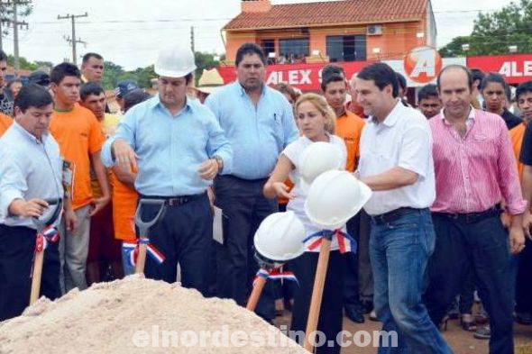 Franco inició en Santa Rosa del Aguaray  la construcción del tramo de 160 kilómetros de pavimento que llegará a Capitán Bado