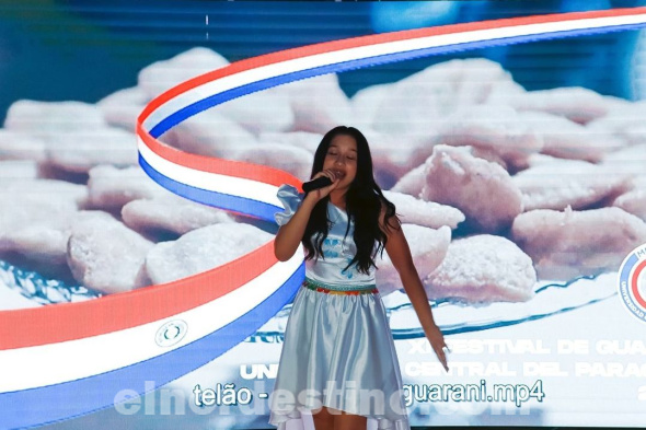 Este XI Festival de Guaraní tuvo la particularidad de fusionar las disciplinas de la cultura guaraní y la historia de la Medicina. Fue una gran fiesta que celebró la rica cultura paraguaya, con mucha danza, teatro y comidas típicas. (Foto: Asesoría de Prensa de Universidad Central del Paraguay).