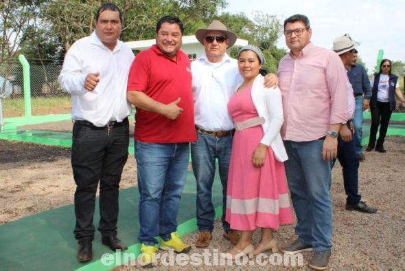 Para completar los servicios hacia la comunidad de Karapaí en este Día de Gobierno organizado por la Oficina Parlamentaria del diputado Juan Silvino “Juancho” Acosta, una gran cantidad de entidades públicas se hicieron presentes. (Foto: Gentileza).