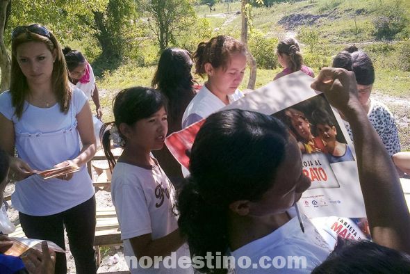 El apoyo a la escuela Mita Vy´a ha, ubicado a 7.5 kilómetros de la ciudad, consiste en la construcción de un baño moderno para ambos sexos a un costo aproximado de Gs. 20 millones. Varias familias trabajan en el vertedero municipal en el reciclaje de las basuras. (Foto: Departamento de Comunicaciones de la Municipalidad de Concepción).