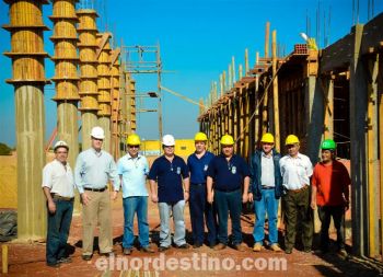 El equipo de Obras de la municipal de Pedro Juan Caballero acompañó al intendente José Carlos Acevedo en su visita al predio de la futura terminal de ómnibus de Pedro Juan Caballero. 