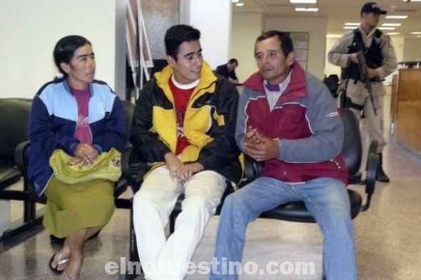 Padre de miembro del EPP tuvo que ser derivado de urgencia al sufrir un ataque de tres sujetos cerca de su casa de Horqueta