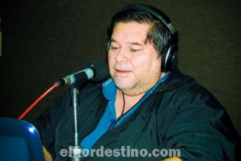 El conductor Francisco “Kiko” Servián viene realizando una serie de interesantes debates entre precandidatos por la ANR. Es de esperar que en breve convoque a los referentes liberales locales. (Foto: Semanario Extra).