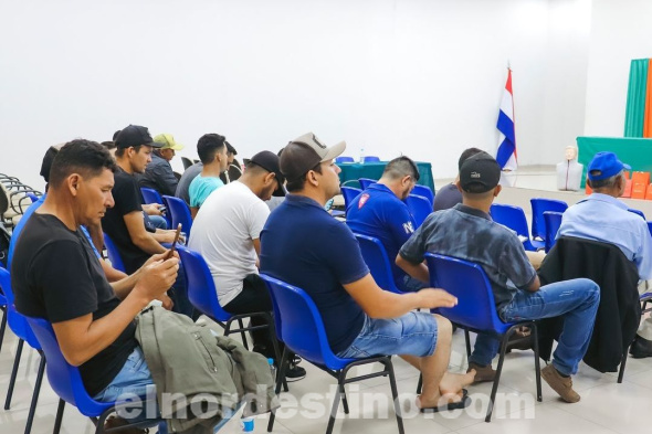 Noviembre Azul es una campaña mundial que se desarrolla también en Paraguay para concientizar sobre la importancia de la prevención y el diagnóstico temprano del cáncer de próstata. (Foto: Asesoría de Prensa de Universidad Central del Paraguay).