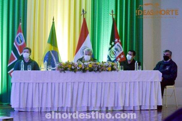 El intendente municipal de Ponta Porã Hélio Peluffo Filho aclaró que sólo con la colaboración del intendente José Carlos Acevedo el proyecto será realizable, ya que es la autoridad constituida y se trata de un proyecto binacional. (Foto: Diego Lozano para Ideas del Norte Consultora Publicitaria).