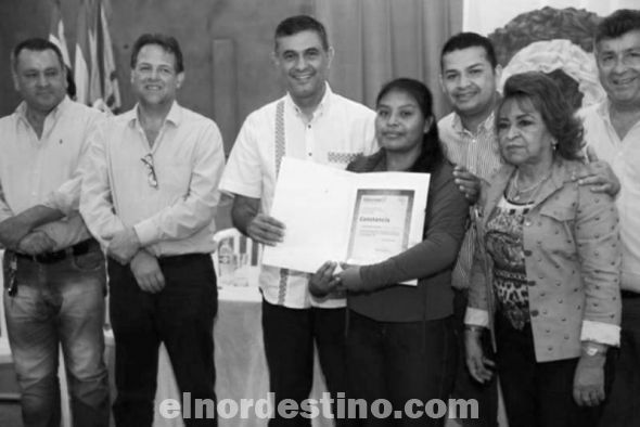 Gobierno nacional entrega más de doscientas constancias de inclusión a familias indígenas de Capitán Bado