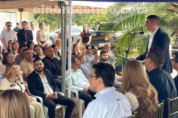 La incorporación de estos servicios especializados está destinada a ampliar la capacidad de atención Materno Infantil y fortalecer el diagnóstico clínico en la zona norte del país. (Foto: Municipalidad de Pedro Juan Caballero).