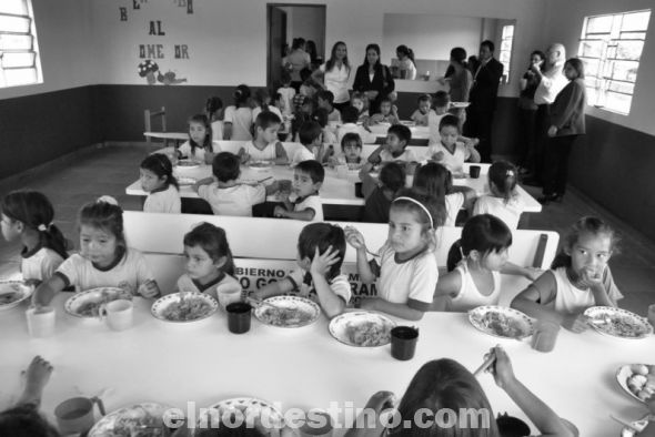 Pedro González continúa con la serie de inauguraciones en instituciones educativas de Pedro Juan Caballero