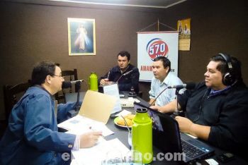 Con la moderación del conductor radial Francisco “Kiko” Servián, se realizó hoy por la mañana un debate con precandidatos por la ANR al cargo de Diputado Nacional por Amambay. (Foto: la Pionera Amambay ZPQuince).