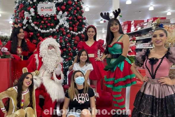 La Navidad ya ha llegado a Planet Outlet, reuniendo a la familia y disfrutando con nosotros de estos momentos tan especiales