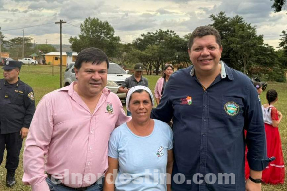 Durante Día de Gobierno, Juancho Acosta inaugura Aula de Escuela, Puesto Policial y Arreglo de Caminos en Capitán Bado
