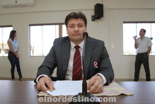 Un auténtico Colorado Añetete tomó juramento y posesión de cargo como concejal municipal de Pedro Juan Caballero
