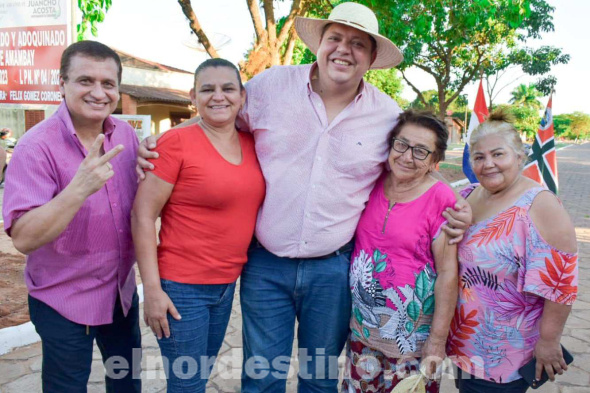 En la ciudad de Bella Vista Norte, gobernador de Amambay Juancho Acosta inaugura adoquinado en la avenida Samaniego