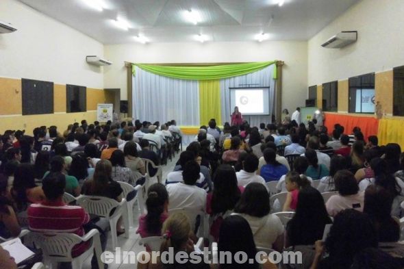 Gran concurrencia en Conferencia Magistral “Inversiones para la vida” organizada por la Cooperativa Mborayhu Ltda. 
