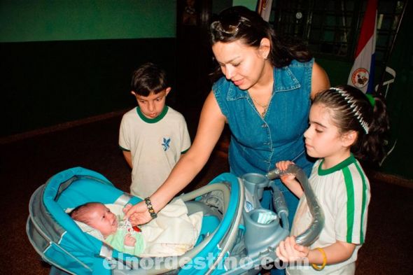 La familia Lozano Rodríguez formamos parte de “Amor y Esperanza”. De parte de quienes hacemos elnordestino.com nuestras más sinceras felicitaciones y deseos de que se sigan cumpliendo los objetivos por los que la institución ha sido creada hace quince años. (Foto: Diego Lozano).