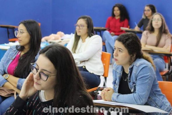 Durante los días 1 y 2 de Octubre se realizó el Curso de Reanimación Neonatal en Sala de Parto en Universidad Sudamericana de Pedro Juan Caballero, a cargo del disertante licenciado Félix Chamorro. (Foto: Fanpage de Facebook de Universidad Sudamericana).