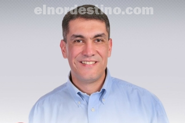 El actual intendente municipal y precandidato oficial licenciado Ronald Enrique Acevedo Quevedo asumió con coraje el protagonismo de una fiesta que por prudencia tuvo ausencias notorias ante cierto clima hostil previo hacia ciudadanos de bien. (Foto: Gentileza Luiz Rocha).