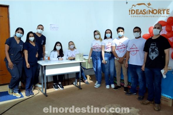 Grupo de estudiantes de la Carrera de Medicina en Universidad Sudamericana que contribuyeron para que la actividad se desarrolle de la mejor manera posible. (Foto: Diego Lozano para Ideas del Norte Consultora Publicitaria).