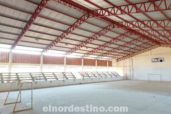 El Centro de Desarrollo Comunitario y Urbano “Pâi Tavyterâ” está ubicado en el populoso barrio General Genes de la capital de Amambay, siendo el acceso al mismo facilitado por la arteria principal que da nombre al sector de la ciudad completamente asfaltado. (Foto: Diego Lozano).