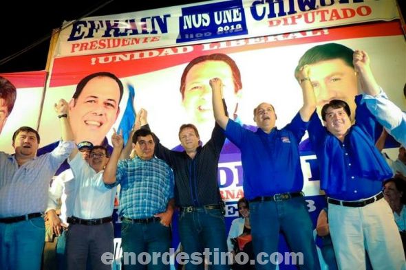Respaldados por la presencia del Presidente Blas Llano y acompañados por los candidatos a la Junta Departamental César Quevedo e Ignacio Cantero, el candidato a Gobernador Pedro González y el candidato a Diputado Abel “Chiquito” González tuvieron un gran momento con su gente. (Foto: Prensa PLRA).