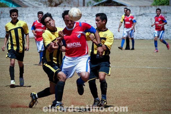 Aquidabán avisó primero con un gol de Alberto Bareiro que fue invalidado. El delantero tricolor tuvo a maltraer a la defensa local con una gran entrega personal. (Foto: Diego Lozano).