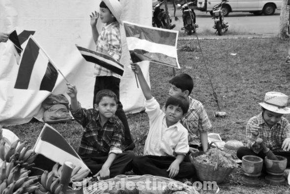 Brillante festejo del Bicentenario de la Proclamación de la República de Paraguay en la Gobernación de Amambay