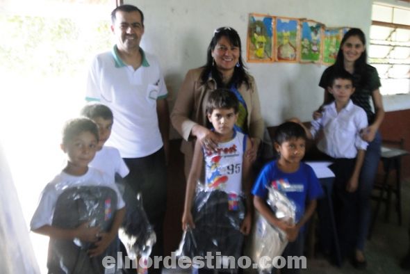 La Gobernación de Amambay a punto de proveer de mochilas a la totalidad de los alumnos de las escuelas en Bella Vista Norte
