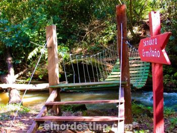 Los senderos de Chakurrai nos llevan a caidas de aguas 
