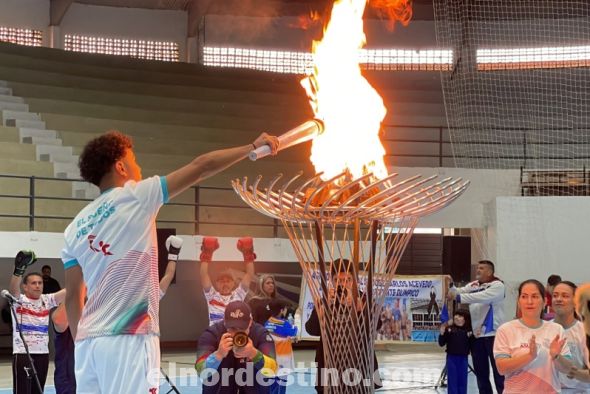 La antorcha de los Juegos Suramericanos Asunción 2022 llegó a la ciudad de Pedro Juan Caballero iluminando sus calles hasta el moderno Estadio Municipal de la ciudad. . (Foto: Facebook de la Municipalidad de Pedro Juan Caballero).