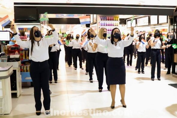 Shopping China abre sus puertas después de siete meses, apostando por la ciudad de Salto del Guairá, que sin lugar a dudas tiene mucho que ofrecer al turismo comercial, que actualmente es el único recurso económico con que cuenta esta comunidad. (Foto: Fanpage de Facebook de Shopping China).