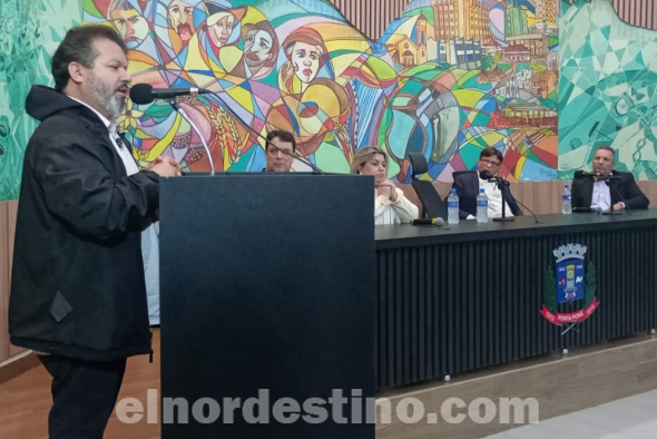 El precandidato a la Prefeitura Municipal  de Ponta Porã Carlos Bernardo dijo que el PDT está preparado para la disputa electoral, y listo para presentar su plan de gobierno para poner en marcha en el municipio, siempre enfocado en temas sociales. (Foto: Gentileza).