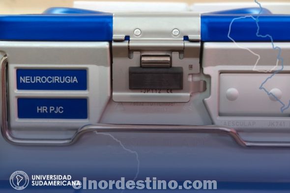 Se realizó la entrega del aporte de contrapartida en el marco del Convenio de Cooperación  Interinstitucional consistió en instrumentales neuroquirúrgicos para la realización de craneotomía, trepanación, coagulación y tunelización al Hospital Regional de Pedro Juan Caballero. (Foto: Facebook de Universidad Sudamericana).
