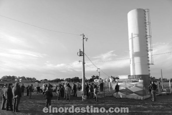 Inauguran empredrado, pozo artesiano con tanque de agua, motobomba y comandos eléctricos en las fracciones Portal I y II 