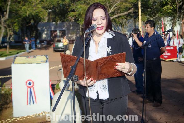 Posteriormente se produjeron los discursos de protocolo, que estuvo a cargo de un representante estudiantil, de la Presidenta de la Junta Municipal Zulma Icasatti Acevedo y del Intendente Municipal José Carlos Acevedo Quevedo. (Foto: Diego Lozano).