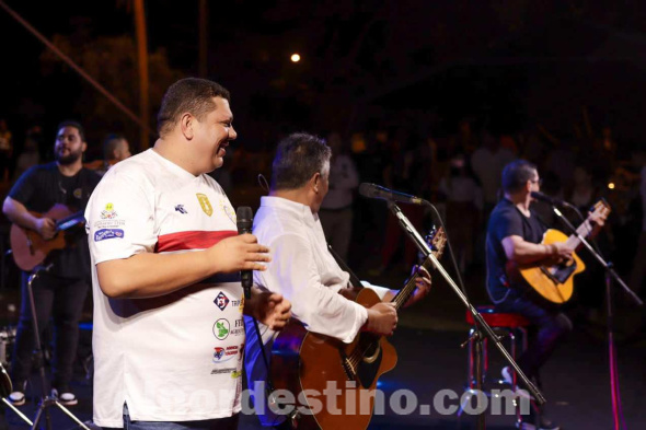 Los Ojeda, Marcelo Rojas, la Banda Kapi’ibary, Orquesta de la AIE y el tenor Pablo Simón, Grupo Ecos, Grupo Épocas, Los Divinos, Los Líricos y el Coro Polifónico de la Gobernación de Amambay actuaron en una jornada llena de Arte y Cultura. (Foto: Dirección de Comunicaciones de la Gobernación de Amambay).