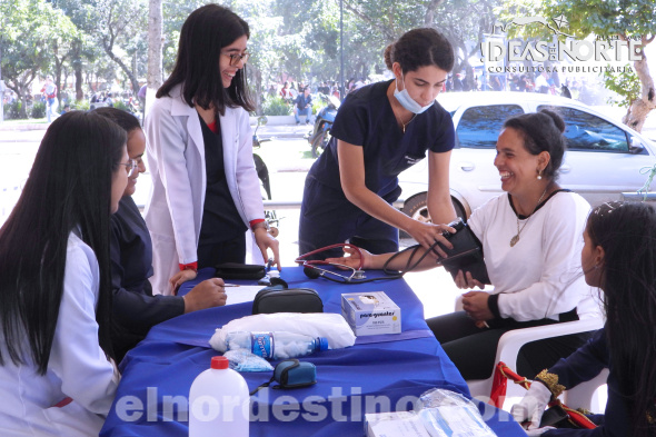 Por quinta vez consecutiva, Universidad Sudamericana asiste a la población pedrojuanina durante el Desfile Cívico Estudiantil
