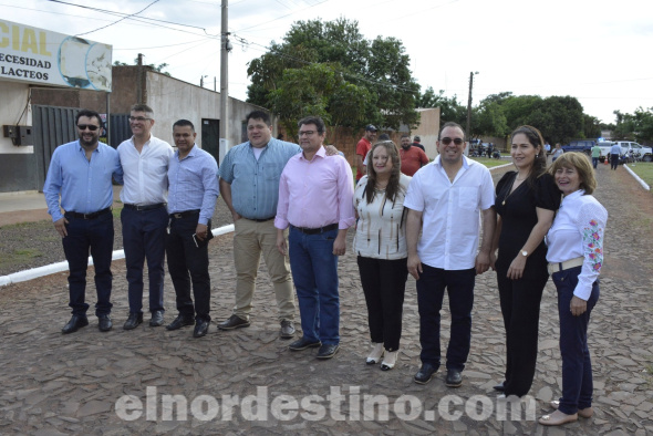 Las obras entregadas e inauguradas totalizan 24575 metros cuadrados. Estas nuevas vías pavimentadas facilitarán enormemente el desplazamiento de los pobladores en barrio Obrero de las fracciones Guavirá, Santa Teresa, Monte Bello, Cerro Corá y Reyes Católicos. (Foto: Municipalidad de Pedro Juan Caballero).