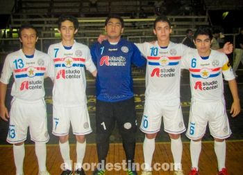 Daniel Ferrari, Cristian Echeverría, Ósmar Sánchez, Danilo Quintana y Silvio Arévalos fue el cinco inicial en el último partido frente a la Selección de Paranaense. (Foto: Semanario Deportivo Camisa 12).