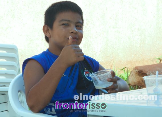 Las diversas instituciones públicas y privadas ofrecieron diversos servicios para la comunidad del asentamiento San Miguel de Pedro Juan Caballero. Los niños fueron beneficiados con alimentos saludables.