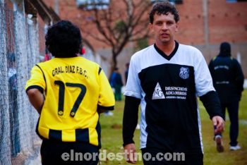 Una destacada actuación tuvo el defensor Paulo de los Ríos que fue reemplazado por una cuestión táctica por Pedro Benítez. INDE explotó todos sus recursos para intentar ganar. (Foto: Diego Lozano).