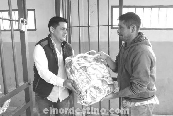 A puro corazón el concejal municipal Éver Salinas cumple una vez más con las personas más necesitadas de la comunidad