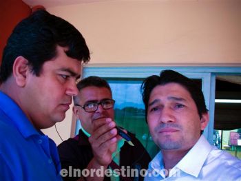 Luego de pedir el cuarto intermedio, el concejal Ricardo Sánchez se mostró saturnino y una vez manifestó su disconformidad por los medios de prensa radiales presentes. (Foto: Diego Lozano).