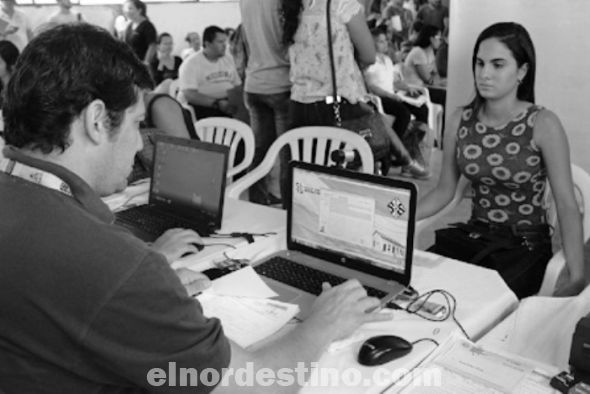 Quien no pueda documentarse durante la jornada de regularización migratoria, igualmente podrá iniciar su proceso de radicación en la Oficina Regional de Pedro Juan Caballero, que funciona durante todo el año en el mismo predio. (Foto: Dirección General de Migraciones).