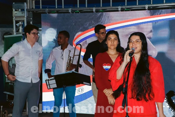 Este XI Festival de Guaraní tuvo la particularidad de fusionar las disciplinas de la cultura guaraní y la historia de la Medicina. Fue una gran fiesta que celebró la rica cultura paraguaya, con mucha danza, teatro y comidas típicas. (Foto: Asesoría de Prensa de Universidad Central del Paraguay).