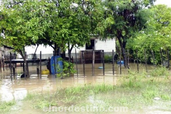 Pasada una semana de la inundación que afectó a familias de Vallemí  y una comunidad indígena recién hoy llegaría la ayuda de la SEN