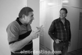 El Gobierno Departamental Administración Pedro González Ramírez junto al intendente de Sanja Pytâ Manuel Ramón Velazquez. (Foto: Dirección de Comunicaciones de la Gobernación de Amambay). 